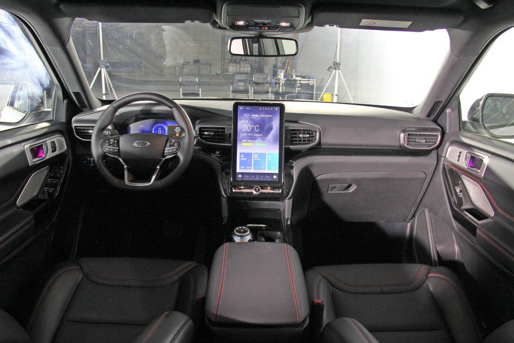 试驾35w级中大型suv销量冠军 福特探险者