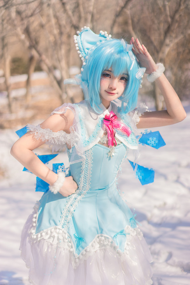 东方project琪露诺cos二设黑岩奈酱