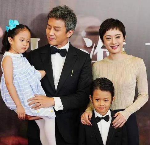 邓超儿子太会长了,9岁凭长相风靡日本,被