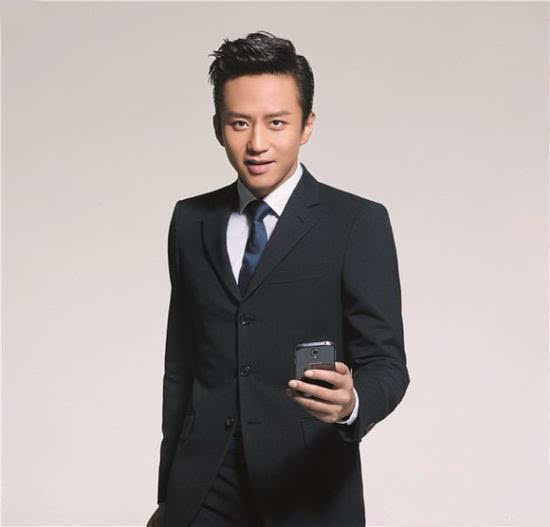 邓超9岁儿子凭长相风靡日本,被网友奉为现实版流川枫:等你长大