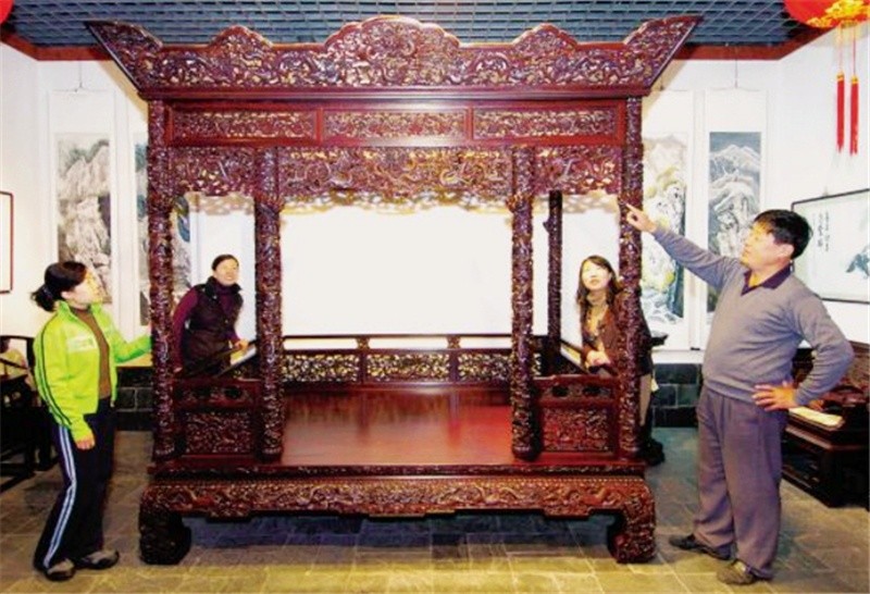 莆田惊现清宫3吨重"龙床",专家要求上交,收藏者:先给我5个亿