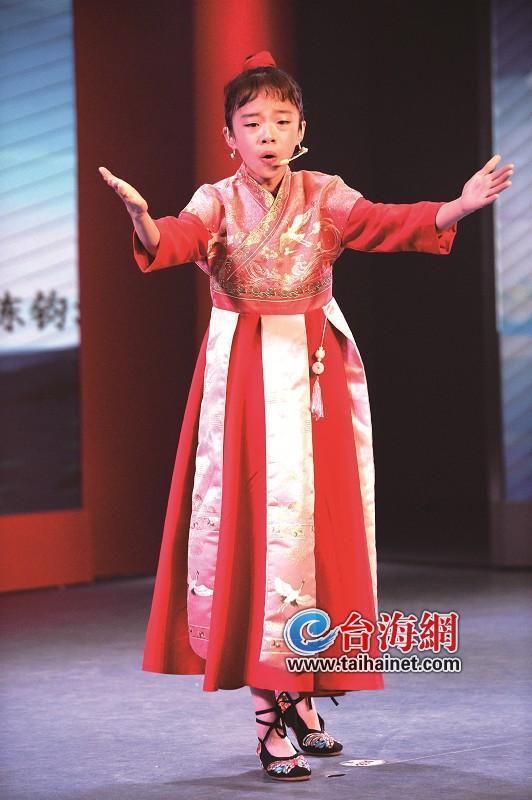 听他们用闽南语讲英雄厦门市青少年举行讲古电视大赛决赛