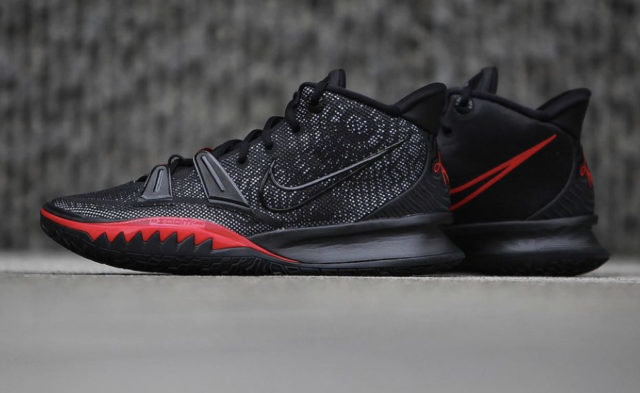 kyrie7全新配色将问世经典黑红鞋身质感无敌