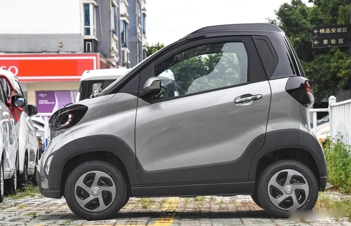 5万元宝骏e100网友宏光mini上市后这车还香吗