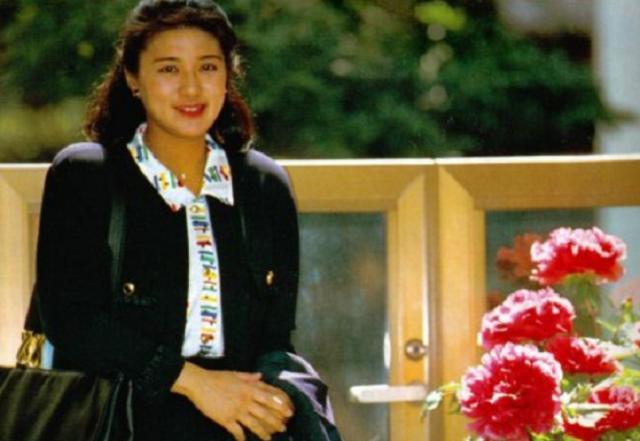 曾拒绝皇太子的多次追求 曾被称为最美外交官 后沦为 生子工具 小和田雅子 皇太子 德仁 雅子