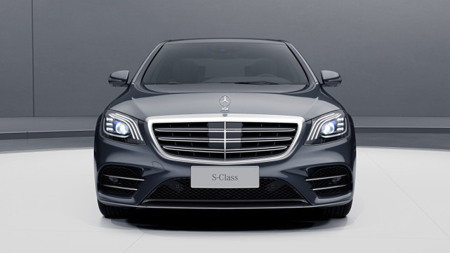 奔驰d级车大佬居然也玩起了性价比这你受得了吗