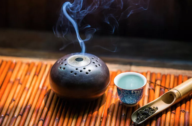 枕上闻香(枕上闻香魏)