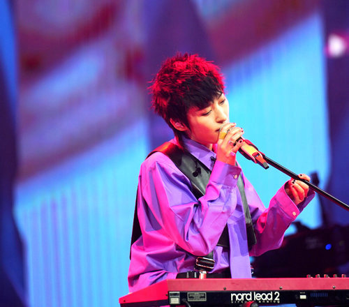 曾轶可:唱好时代歌 做好公益人