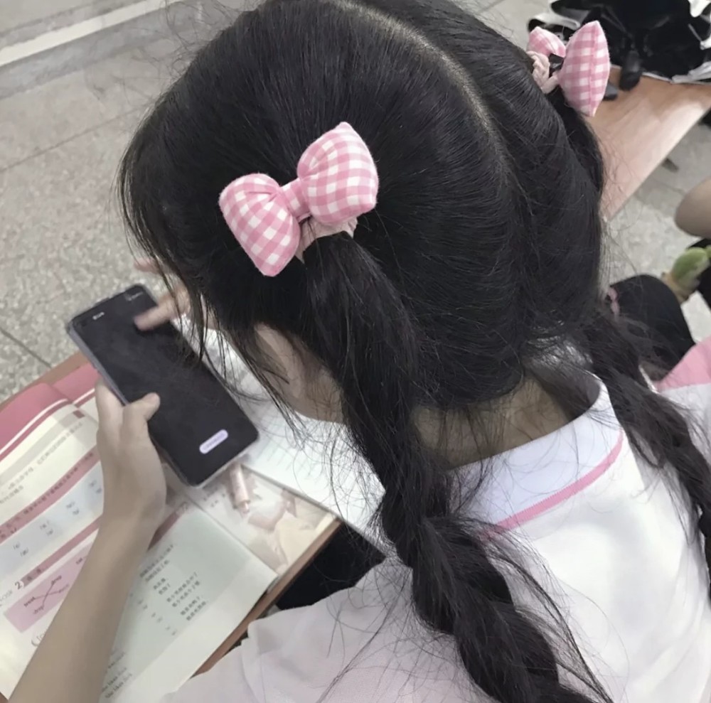 不露脸女生头像/你是我心甘情愿的一场遗憾