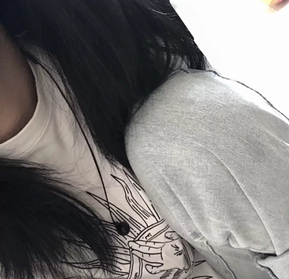 不露脸女生头像/你是我心甘情愿的一场遗憾