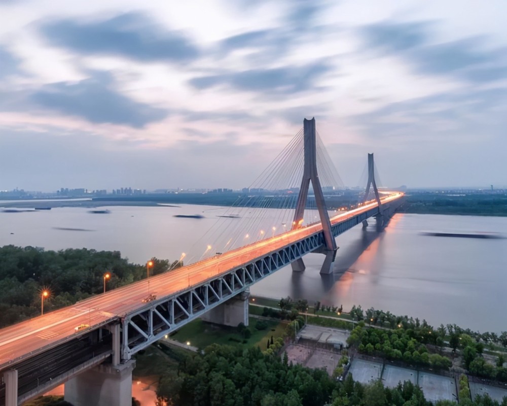 国内世界之最的桥梁 雄伟且壮丽 你确定不来看看吗 腾讯新闻