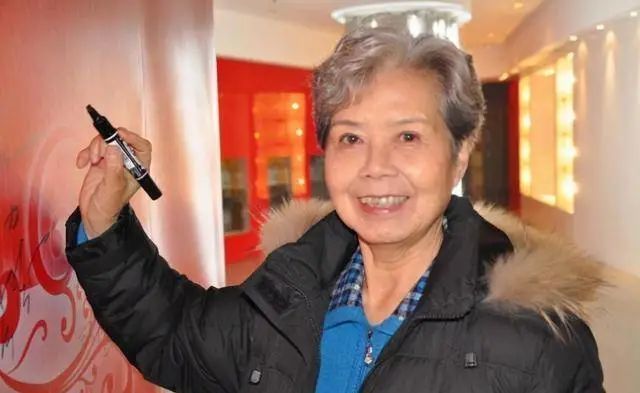 盘点2020年去世的明星艺人,还未相遇,已在告别,致敬远行人_腾讯新闻