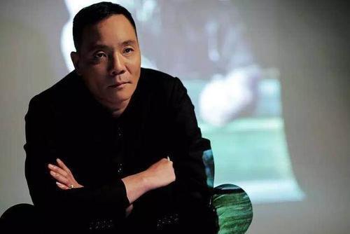 59岁程东走穴捞金娶小19岁娇妻生活美滋滋为女儿不演反派