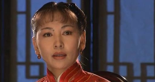 都是配角,不过艾丽娅每次的表演都让人印象深刻,《大宅门》中的白玉芬