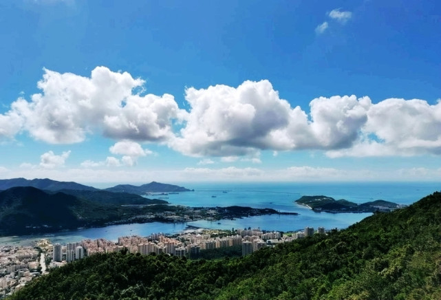 登山的好地方日出日落無限美三亞鳳凰嶺海誓山盟景區