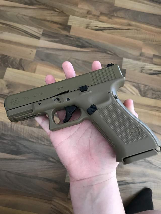 在mhs选中sig p320后,格洛克公司就以glock 19x这个名称在民用