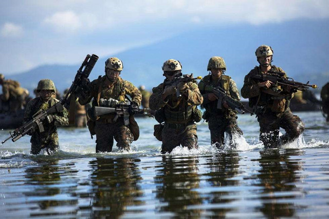 继邀请美国海军陆战队到台湾为台军教导突击舟等相关作战课程后,台军
