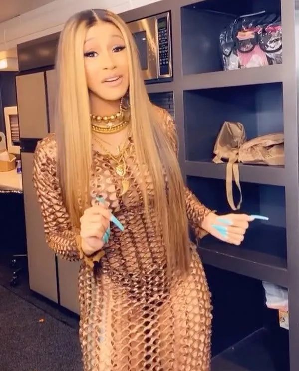 卡老师cardi b有一个中国胃!