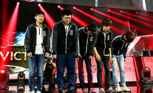 又一青春落幕flame退役后s5时期lgd六人全部退役