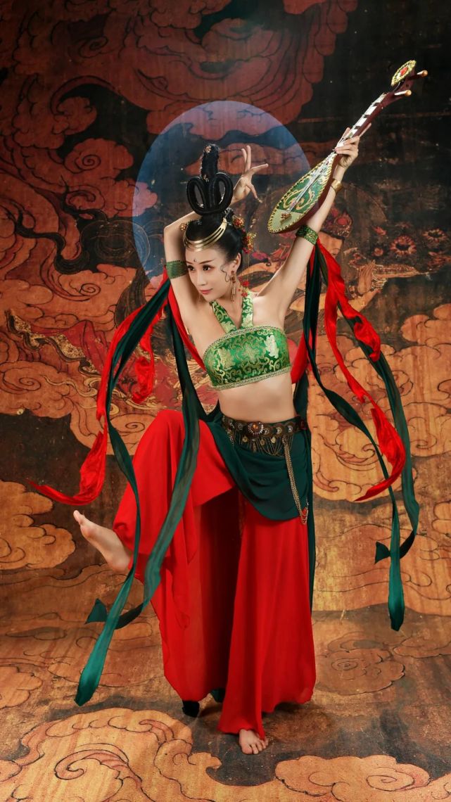 走近"网红"兰州人|飞天舞者琪琪:一段敦煌舞为甘肃吸粉无数