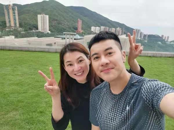的娱乐项目,同时陈伶俐的公公婆婆以及老公刘颂铭也是很喜欢热闹的人