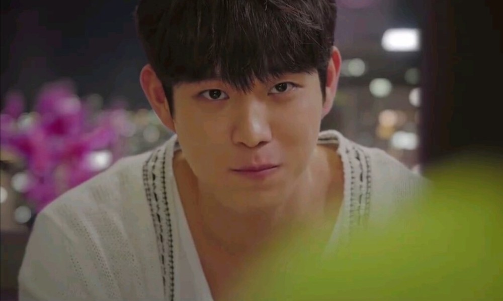 韩剧《顶楼》的锡勋,戏里是学霸,戏外也是学霸,在中国留学多年_腾讯