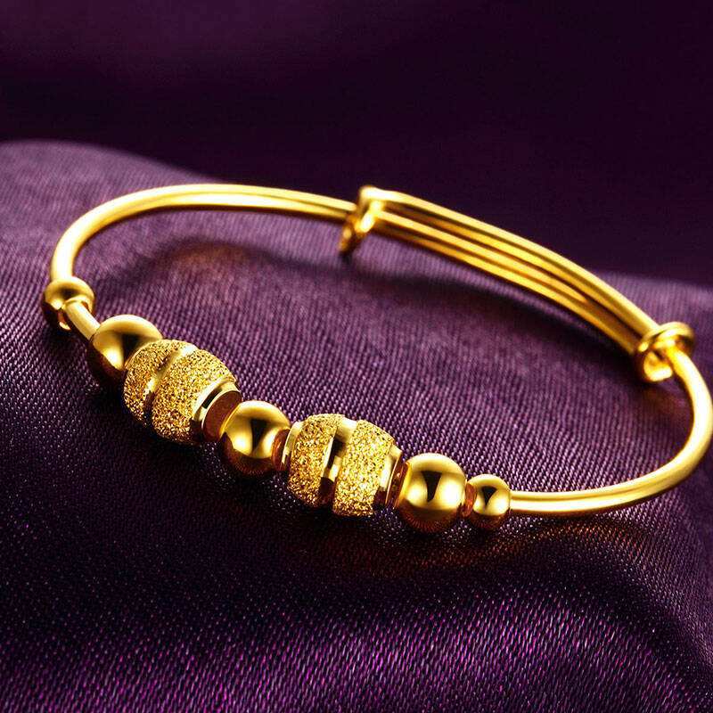 浙江一保姆沉迷赌博2个月偷了东家200多万金条茅台名表什么都有