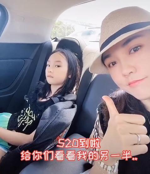 "小桃红"刘淼罕露面,长相变化太大认不出,从未与神秘老公同框