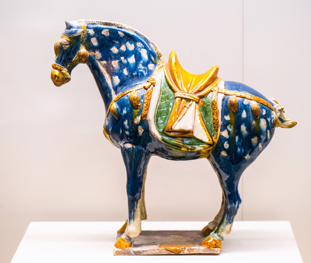 唐朝工艺珍品唐三彩