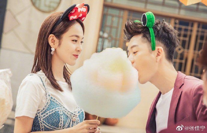 吴雅婷否认前夫王栎鑫出轨张佳宁,并晒出聊天记录:没出轨没实锤