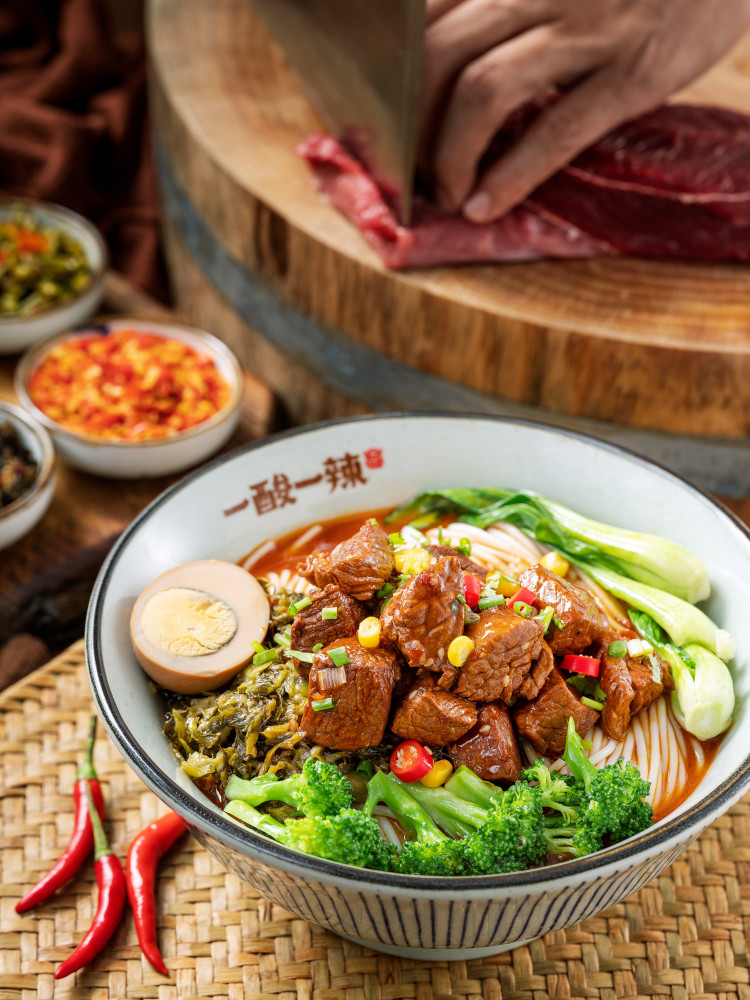 拥有湖南米粉情结的人这碗壹酸壹辣牛肉粉简直爱了