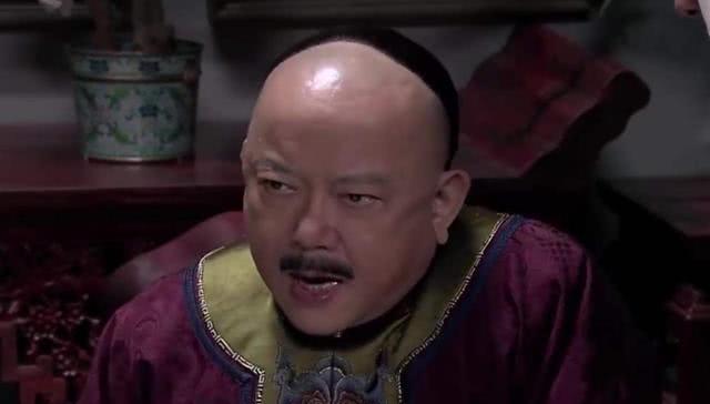 和珅倒台牵扯出众多官员为什么嘉庆只杀了和珅一人