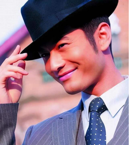 得邓超赏识娶孙俪经纪人为妻|经纪人|刘忠巍|黄晓明|邓超|颜值|孙俪