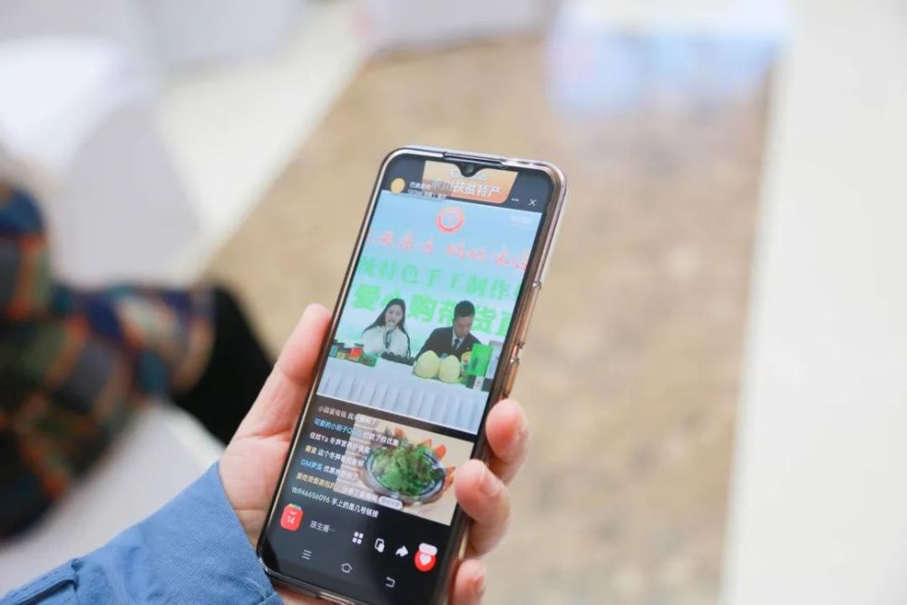 你买了啥永川区这场扶贫爱心购带货直播活动火爆惨了