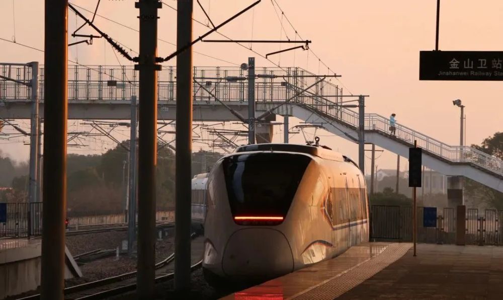 金山铁路或大幅增加班次,对莘庄今后有什么影响吗?_腾讯新闻