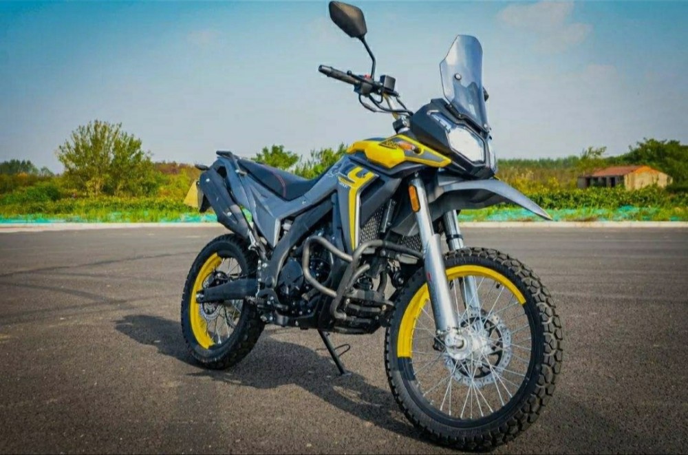两款能够合法上路的越野摩托车