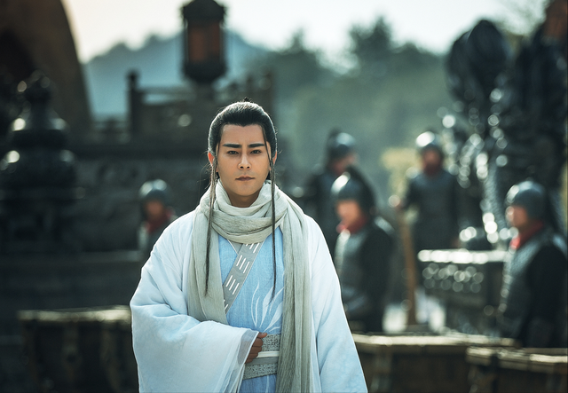 《有翡》开播,开局赵丽颖一人撑场子,其余演员有待提升