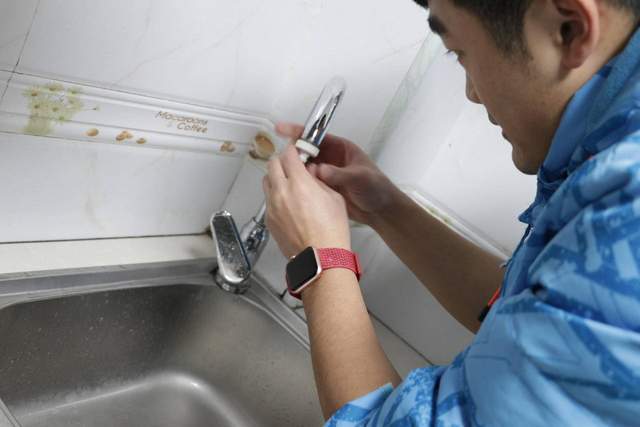 Diiib大白不插电节水感应器 能够普通水龙头秒变智能 腾讯新闻