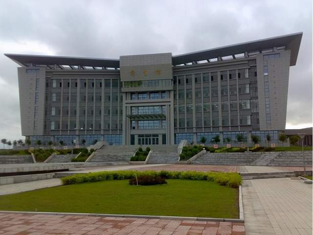 纽约大学世界排名_首次:2020年QS美国大学排名出炉!纽约大学冲到11!