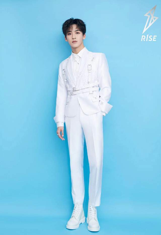 r1se团粉谈未来毫无希望:焉栩嘉是最后一根稻草,而它成最后佳作_腾讯