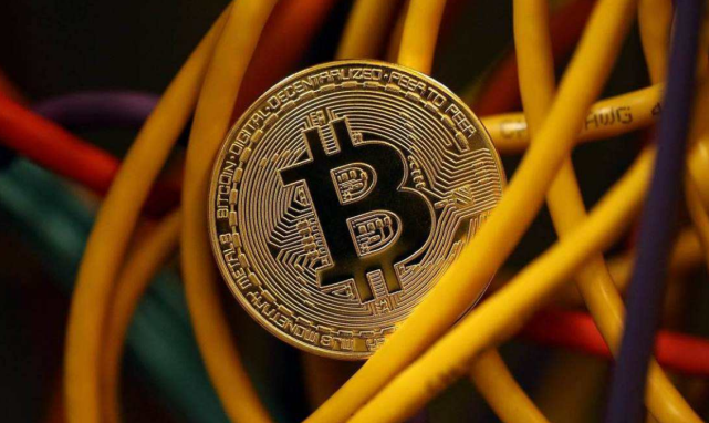 一枚比特币12万元 用笔记本24小时不停 挖矿 多久能挖出一枚 矿机 比特币 笔记本