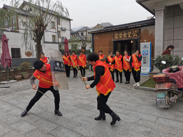 公望女管家负责人朱梅娟说:我们作为公望女管家,在2022年亚运会来临之