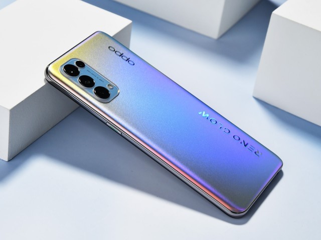 星钻工艺带你星河入梦 oppo reno5图赏