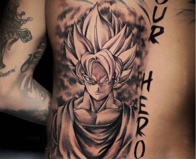 据tycsports报道,内马尔的身上又添了一个新纹身,巴西人纹了一个七