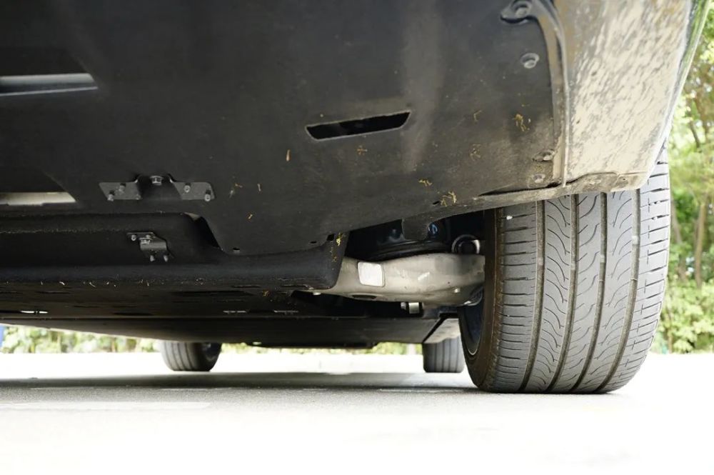 有气场够奢华 强性能还会玩科技 红旗e-hs9试驾测评_腾讯新闻