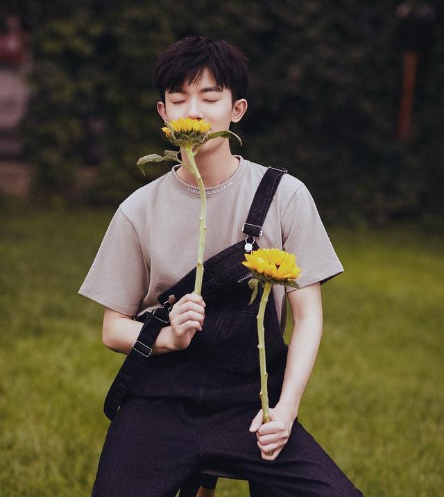 李明德谷蓝帝少年巡抚组团开启侦探副本共同踏上高能探案路