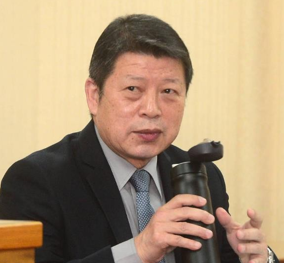 军舰命名也要"去中国化" "绿委"建议以台湾的相关名称命名|张哲平