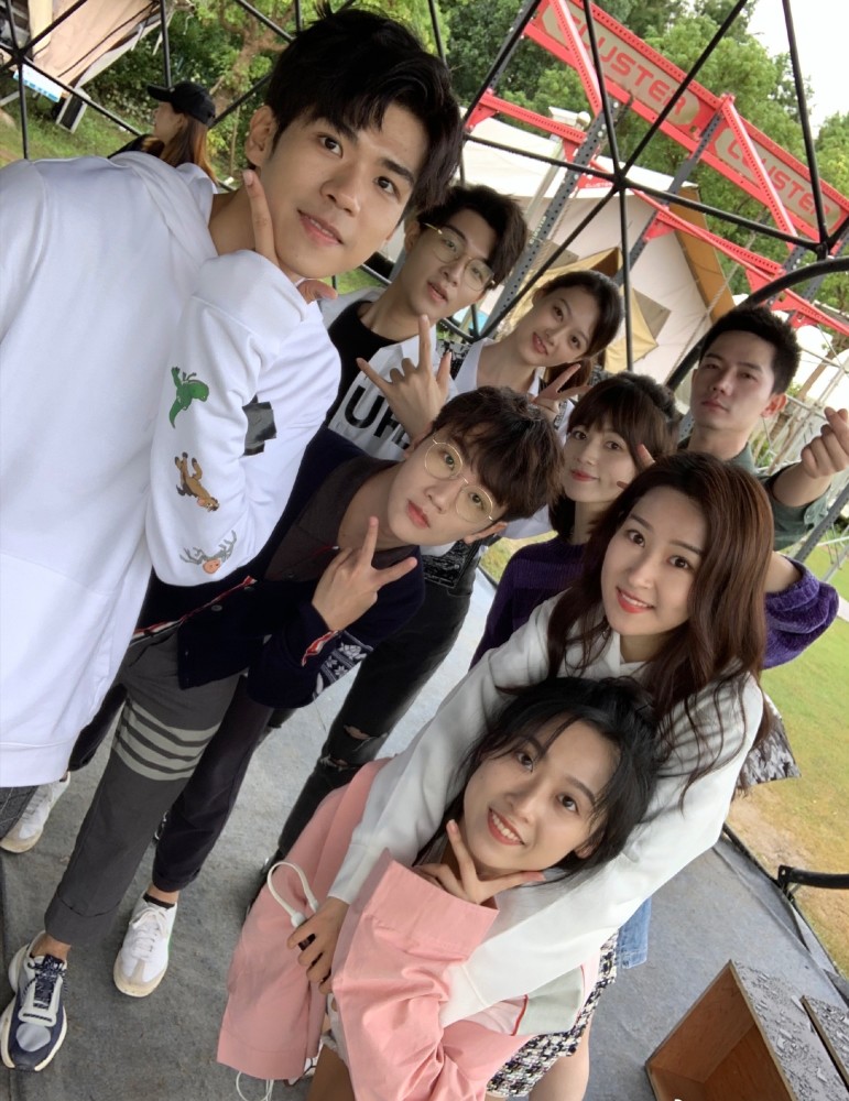 赵南希这个小姑娘感觉还行,只是说来的晚,不免让大家还不能那么快接受