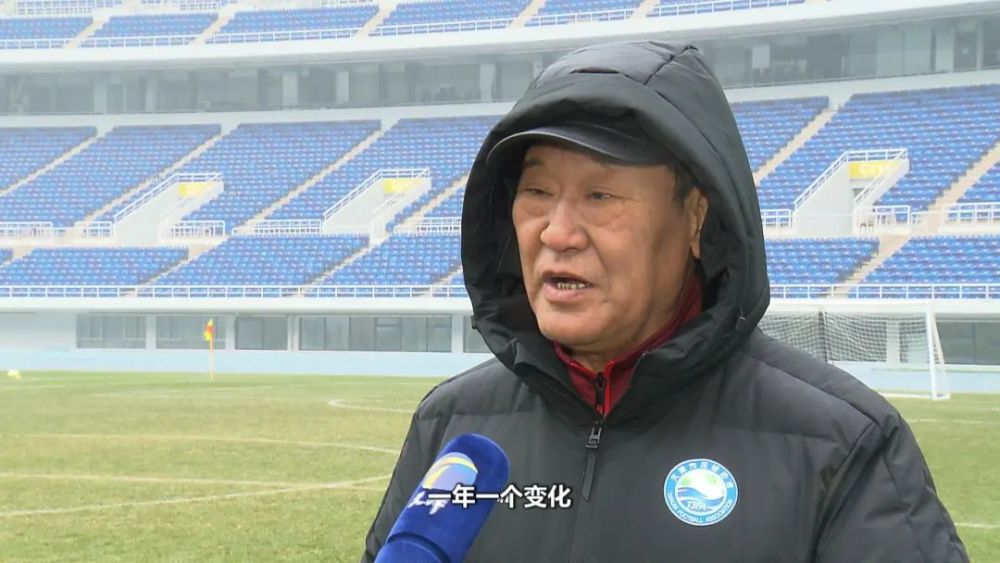 其次,天津足协还邀请了沈福儒,蔺新江,左树声,于根伟等津门足坛名宿