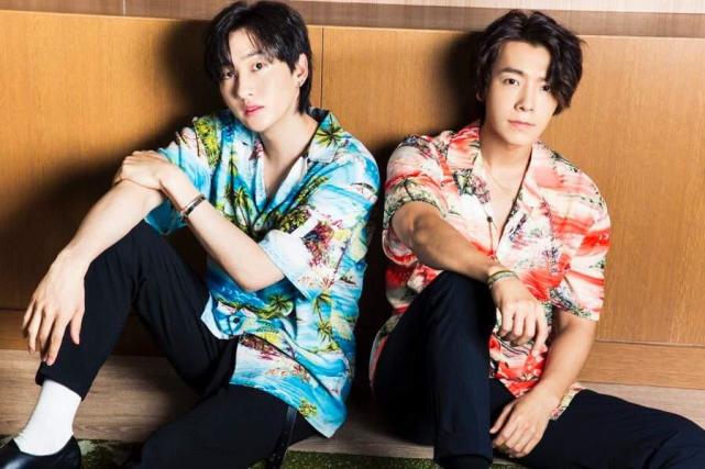 superjunior银赫东海撒糖南韩cp天花板太甜了手灯舞引热议